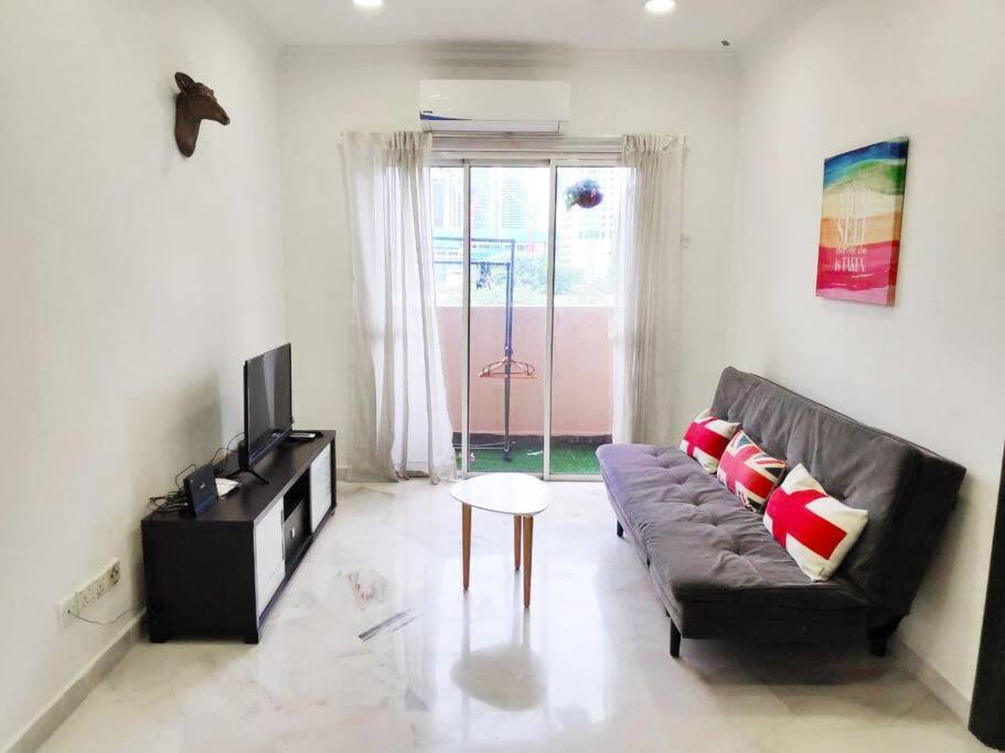 Eco One Bedroom Apartment @ Jalan Ampang, 3 Pax Kuala Lumpur Exteriör bild
